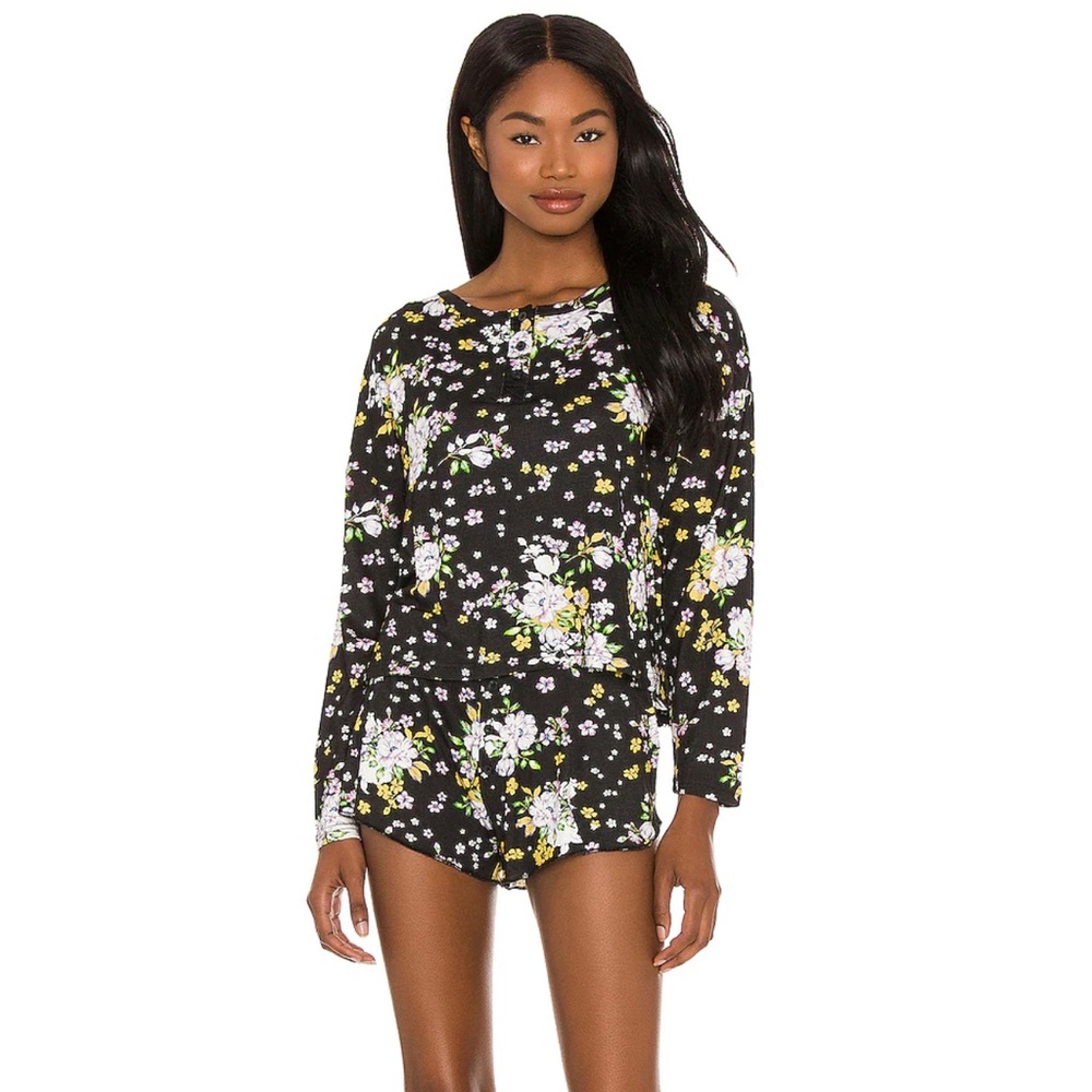 Plush Ultra Soft Floral PJ Set in Black Multi XS